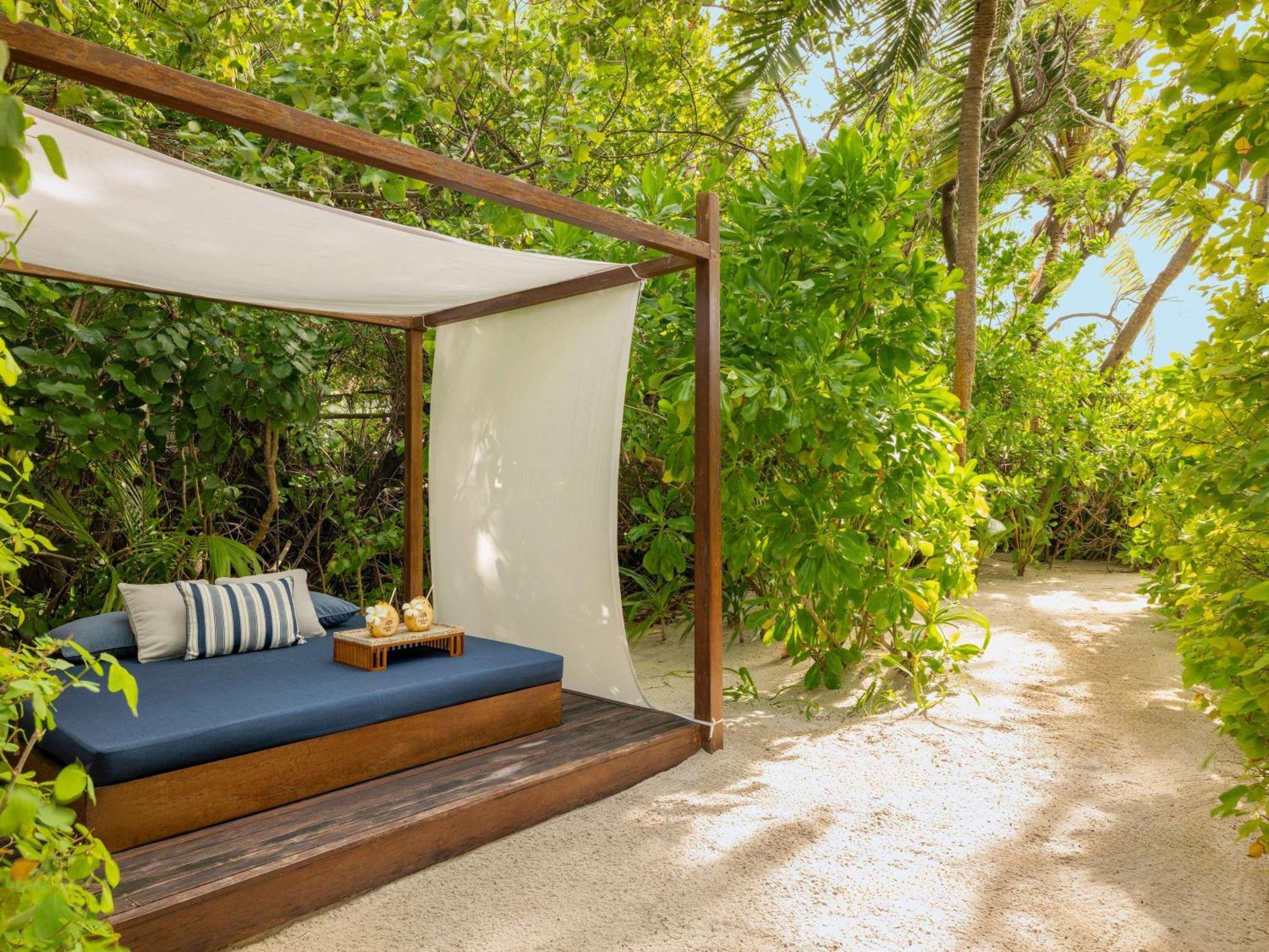 Raffles Maldives Meradhoo Екстериор снимка